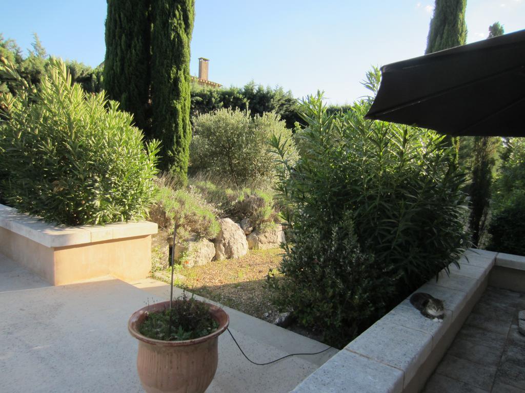 Gite Les Alpilles Eygalières Zimmer foto